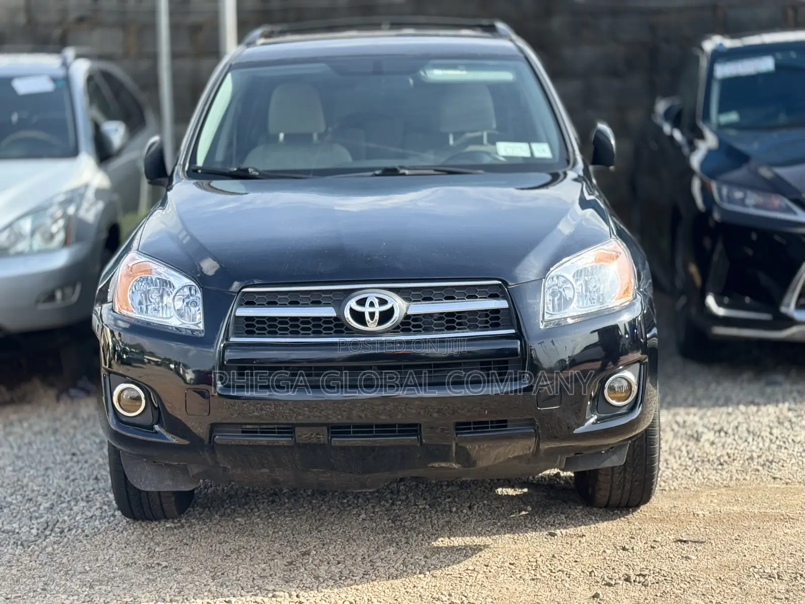 Toyota RAV4 2012 Matt Black