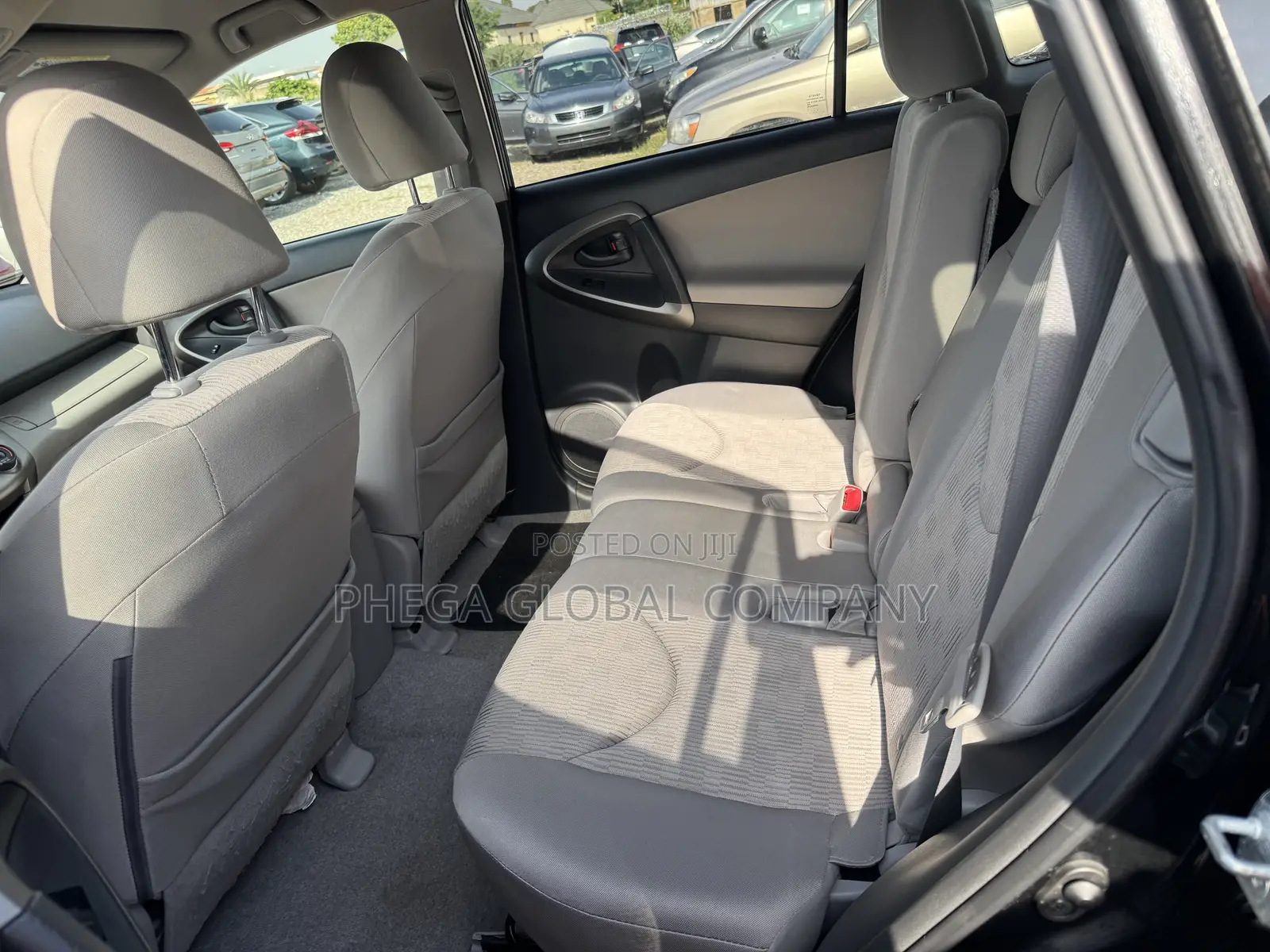 Toyota RAV4 2012 Matt Black