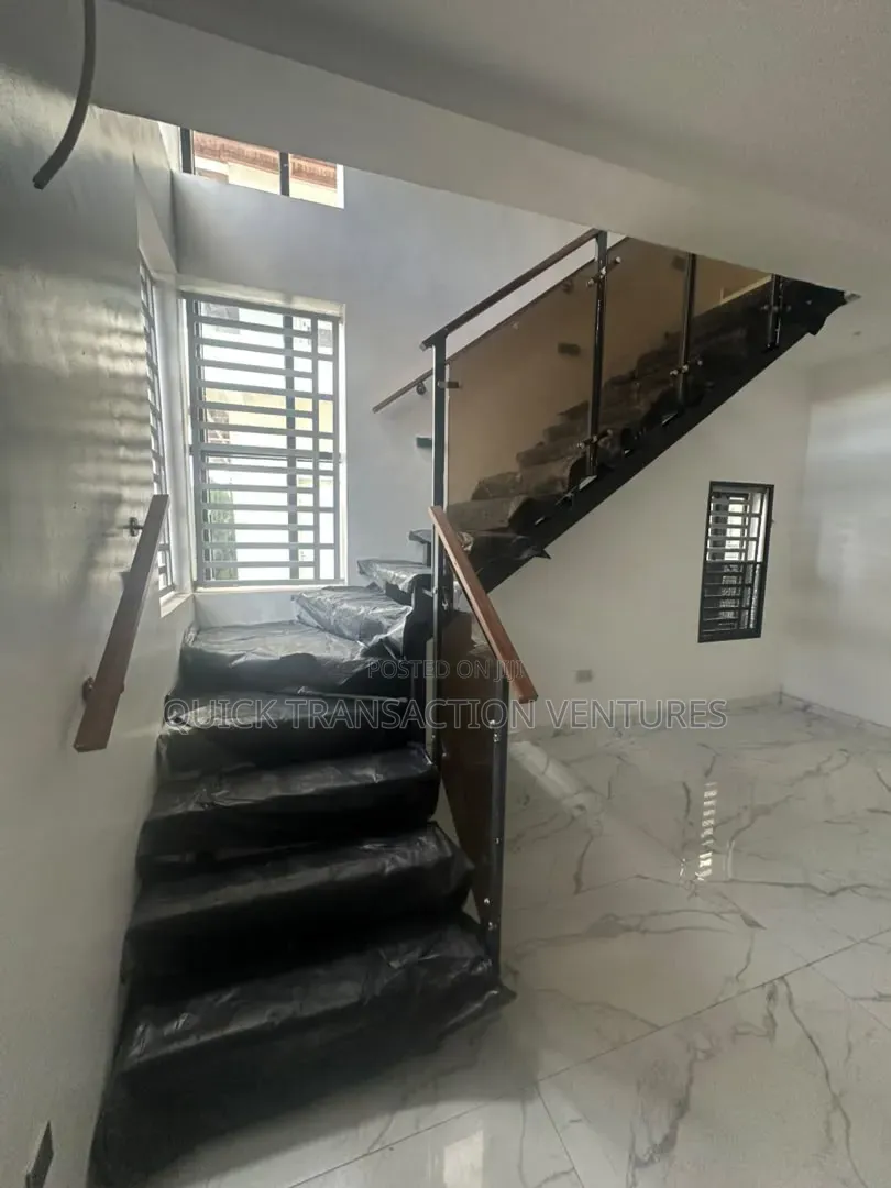 5bdrm Duplex in Victory Park Estate, Osapa london for sale