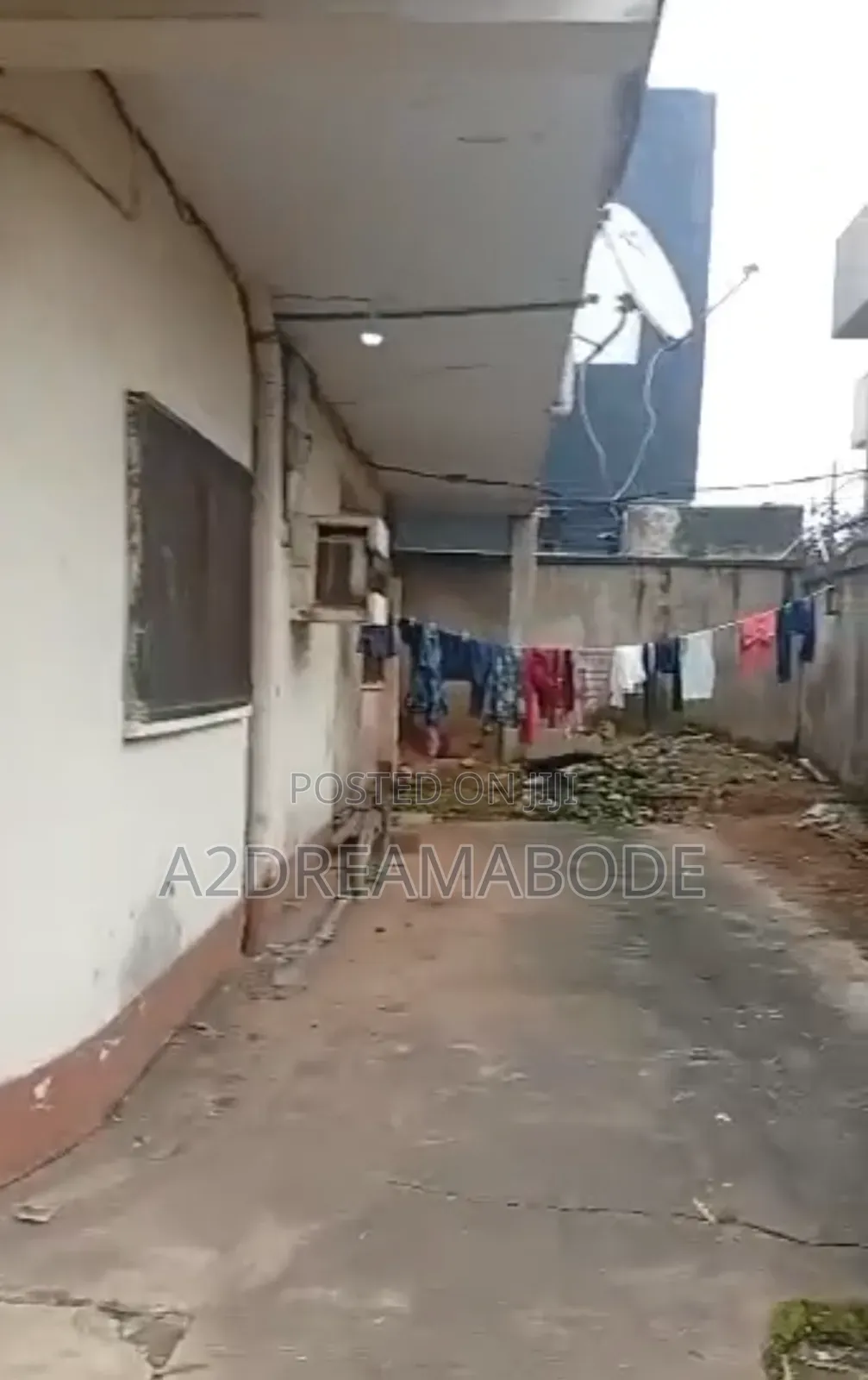 5bdrm Duplex in Ikeja Gra for sale