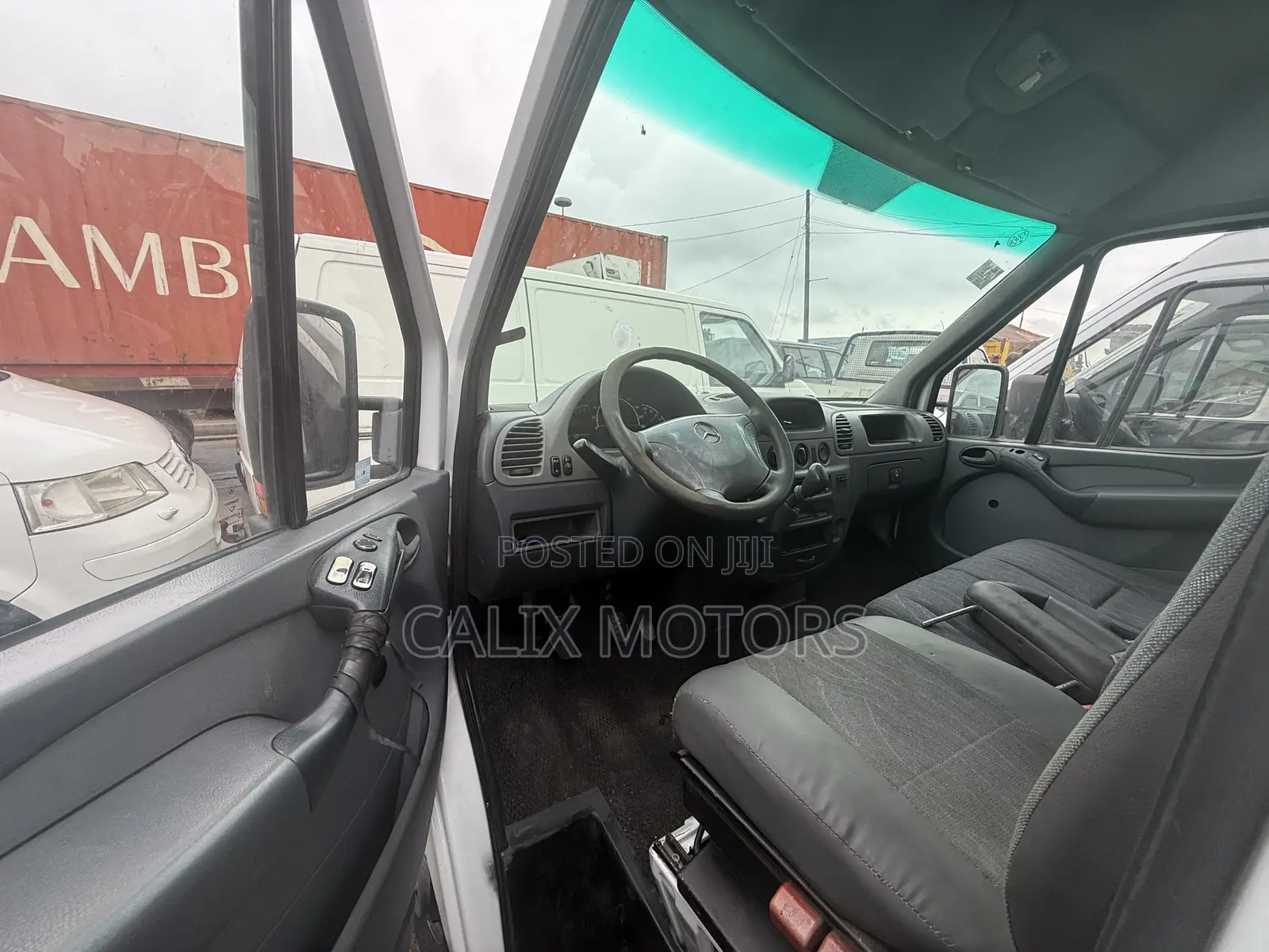 Mercedes-Benz Sprinter 2011 White