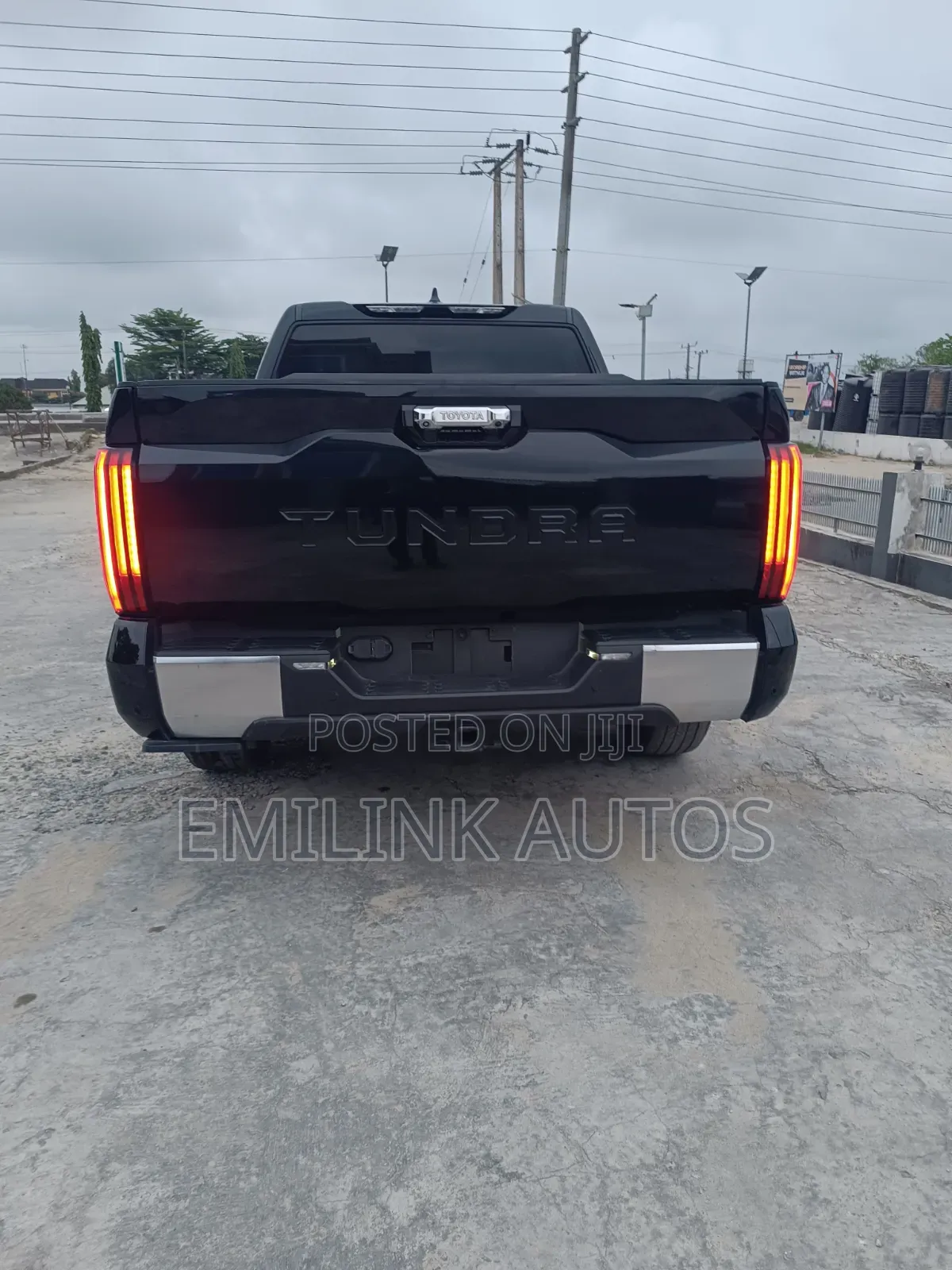 Toyota Tundra 2024 Black