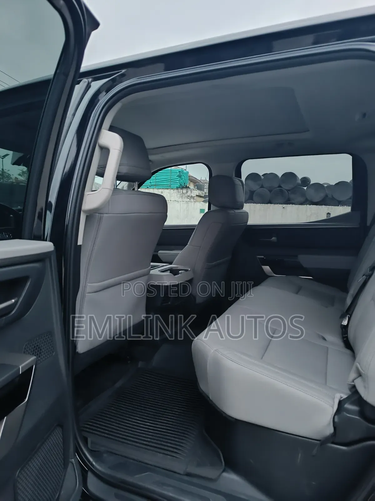 Toyota Tundra 2024 Black