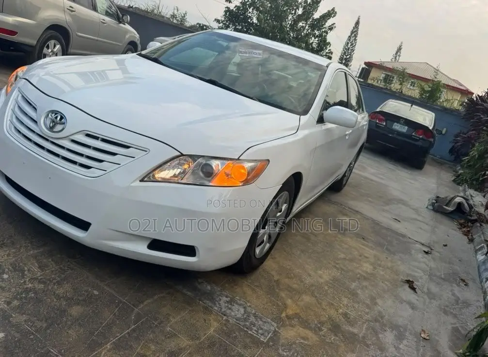 Toyota Camry 2008 White