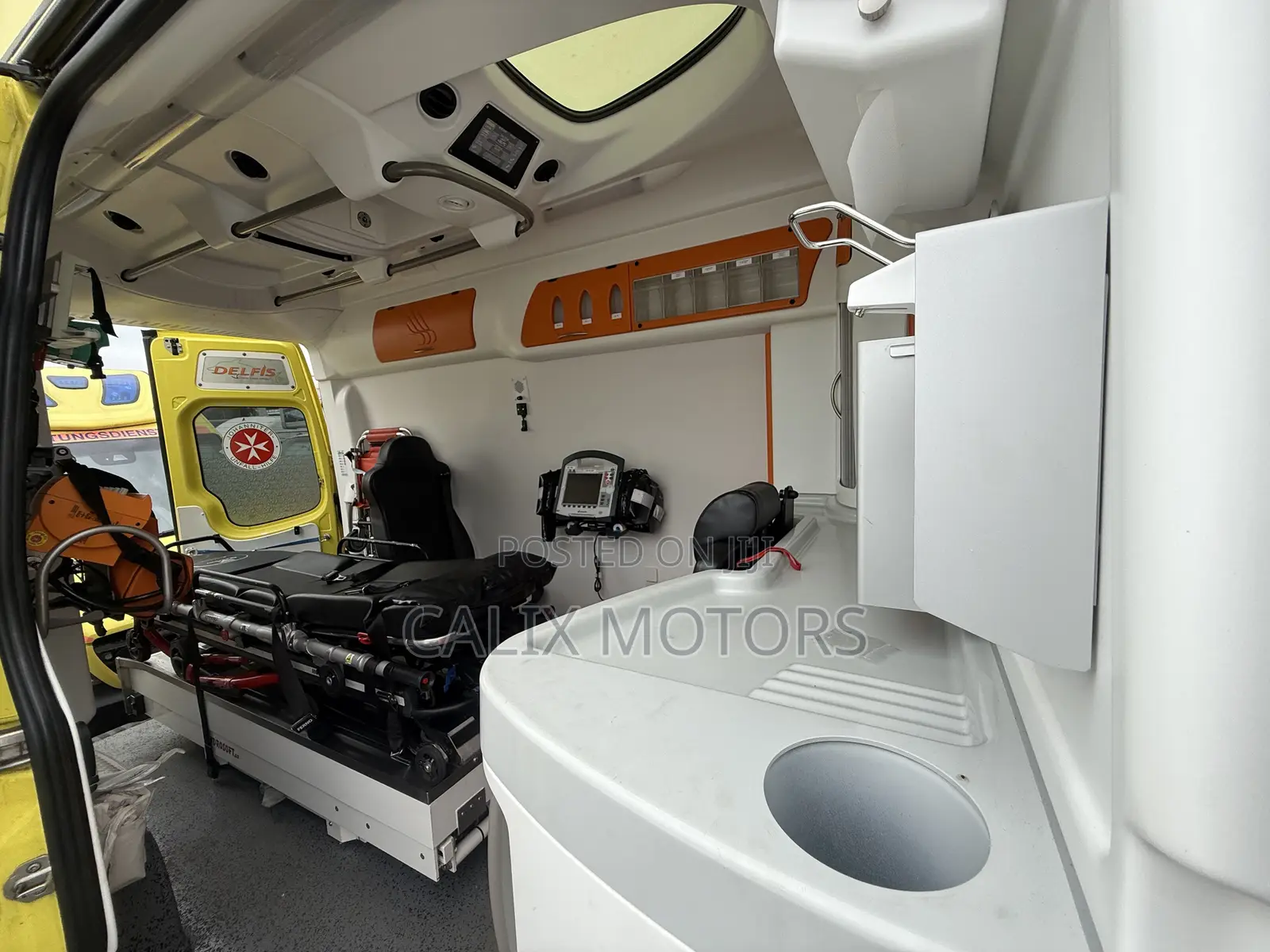 Mercedes-Benz Sprinter 2018 Yellow