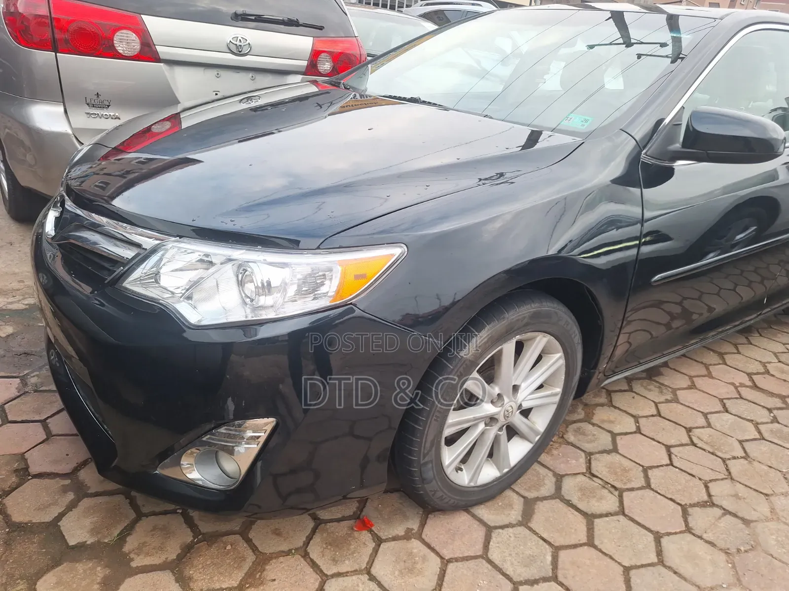 Toyota Camry XLE 4dr Sedan (2.5L 4cyl 6A) 2012 Black