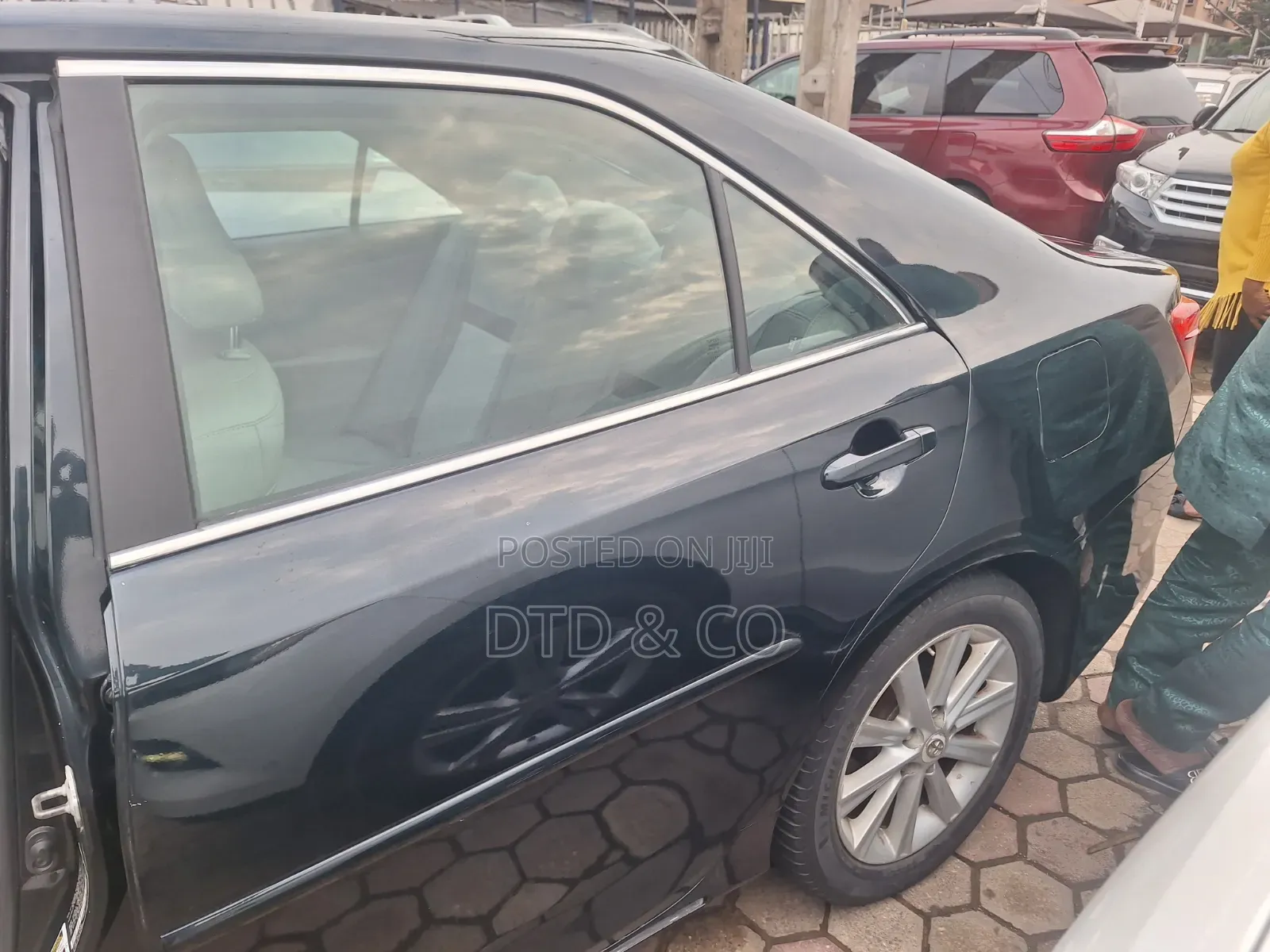 Toyota Camry XLE 4dr Sedan (2.5L 4cyl 6A) 2012 Black