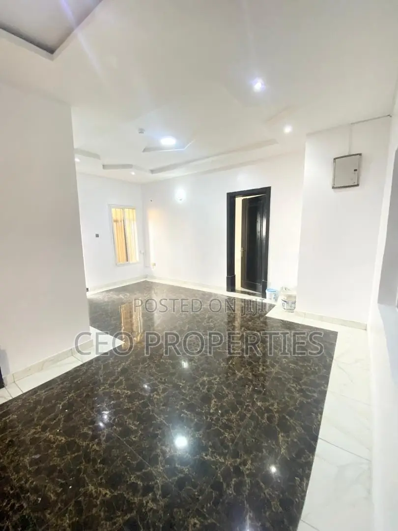 3bdrm Townhouse / Terrace in Marwa Lekki for rent
