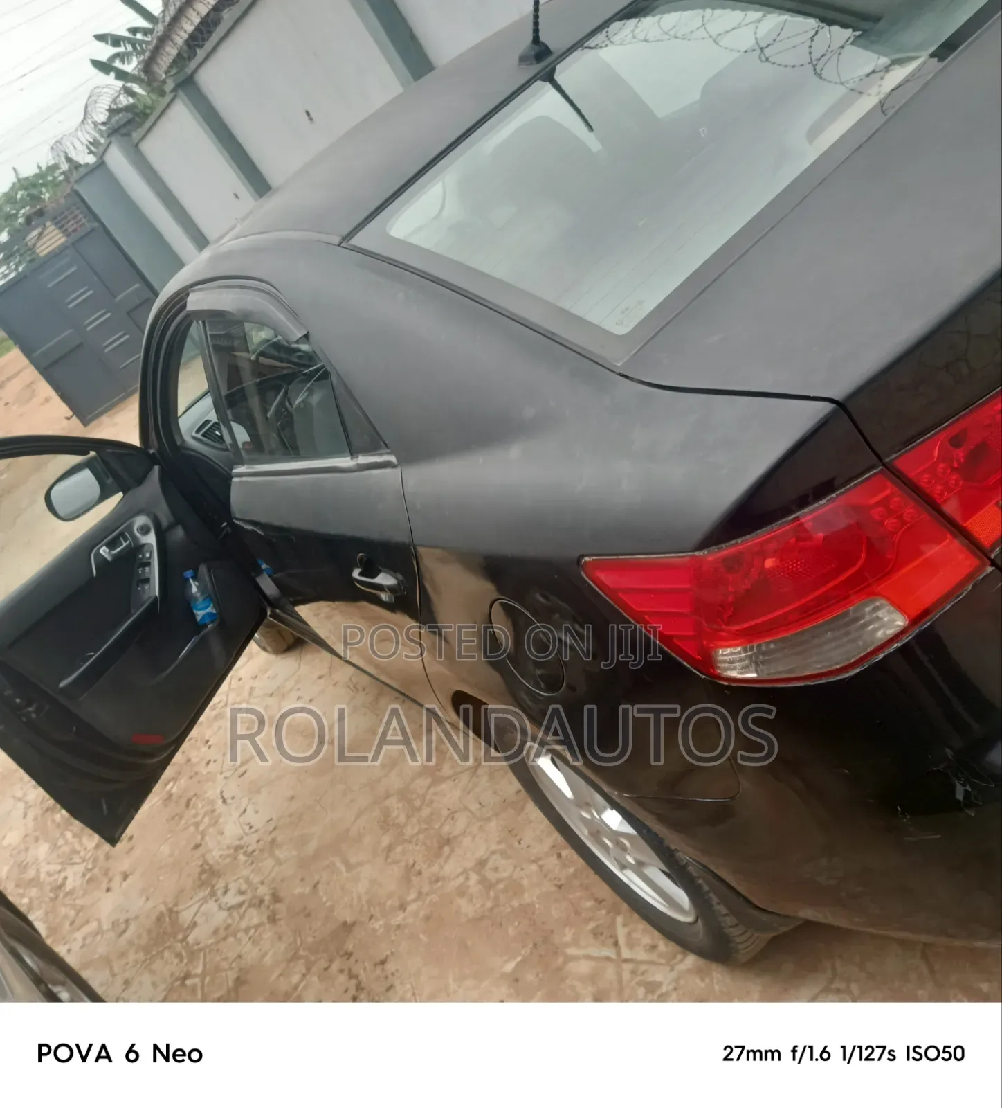 Kia Cerato 2011 Black