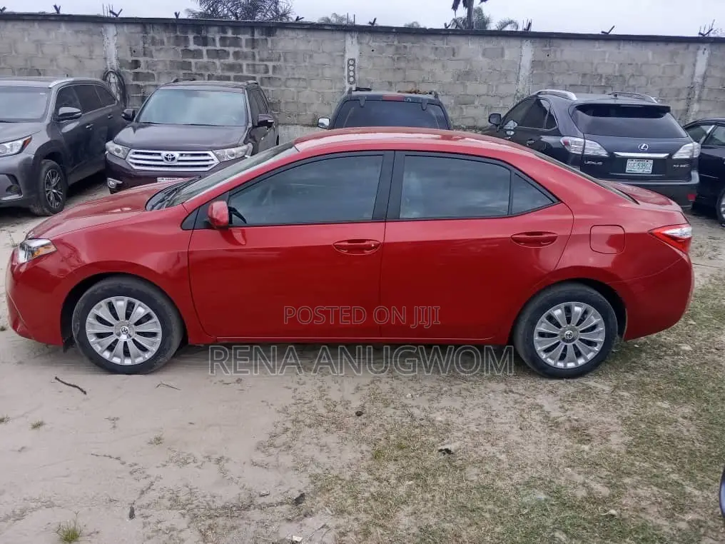 Toyota Corolla 2015 Red