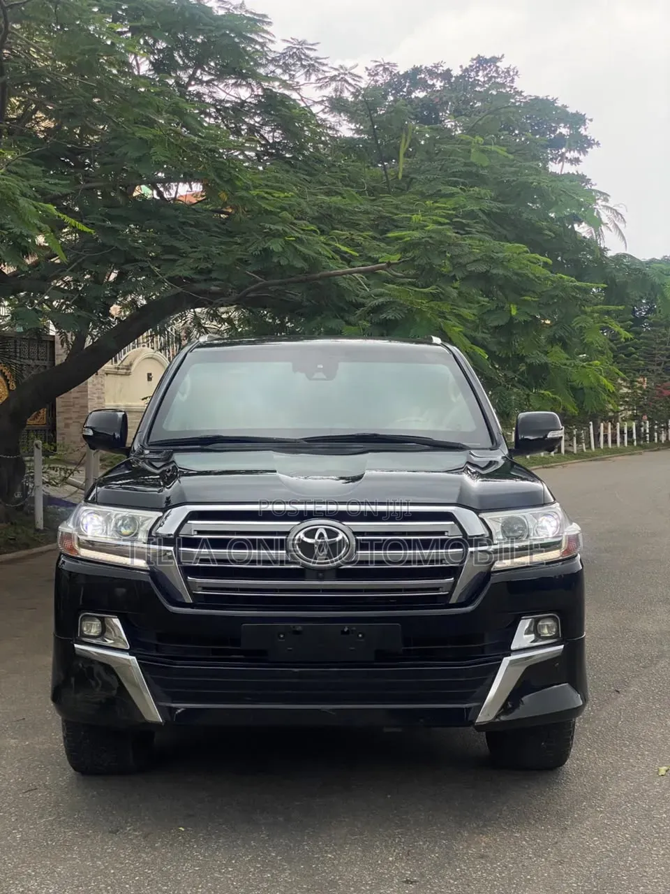 Toyota Land Cruiser 5.7 V8 VX-S 2021 Black
