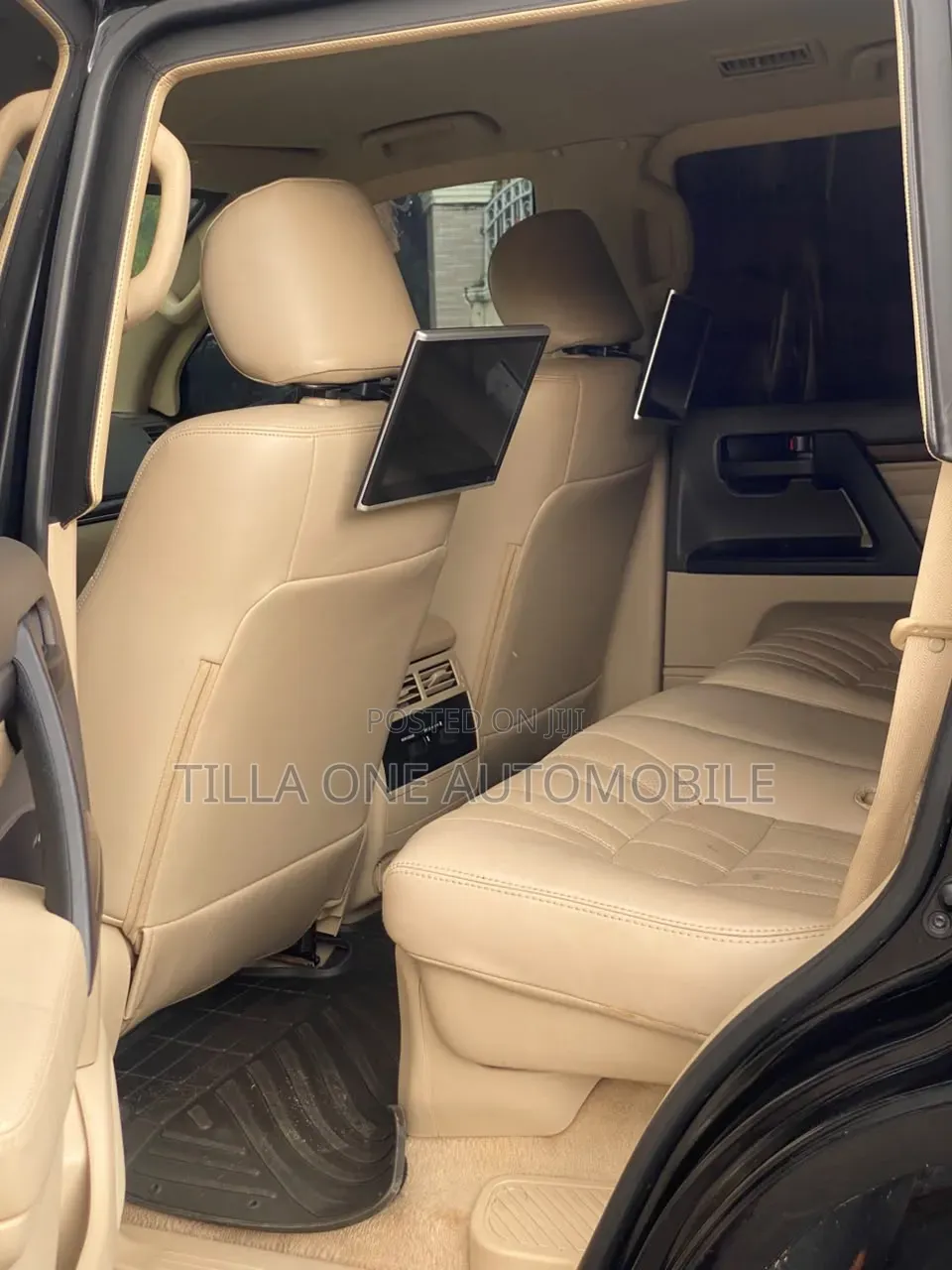 Toyota Land Cruiser 5.7 V8 VX-S 2021 Black