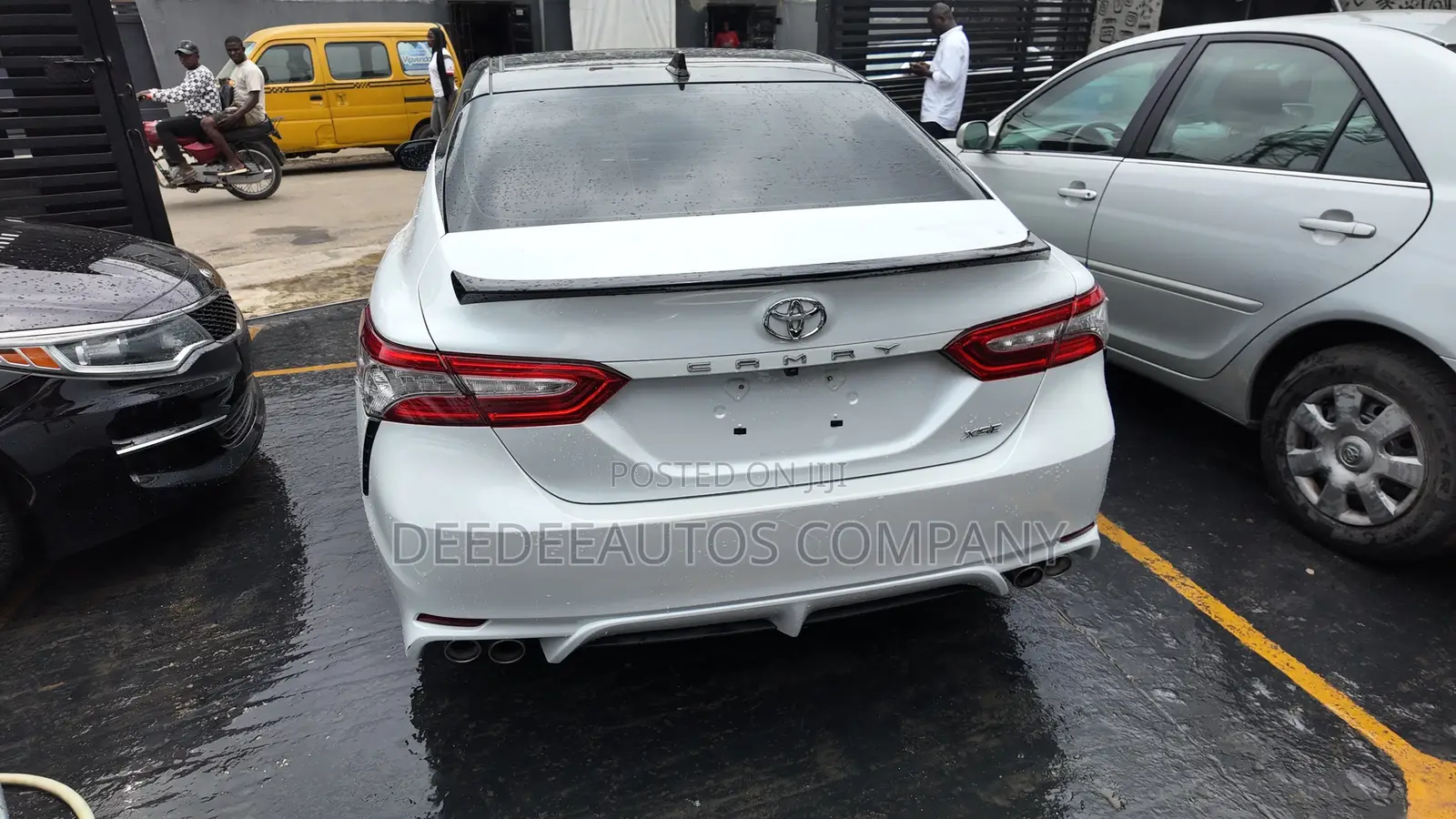 Toyota Camry XSE (2.5L 4cyl 8A) 2019 White