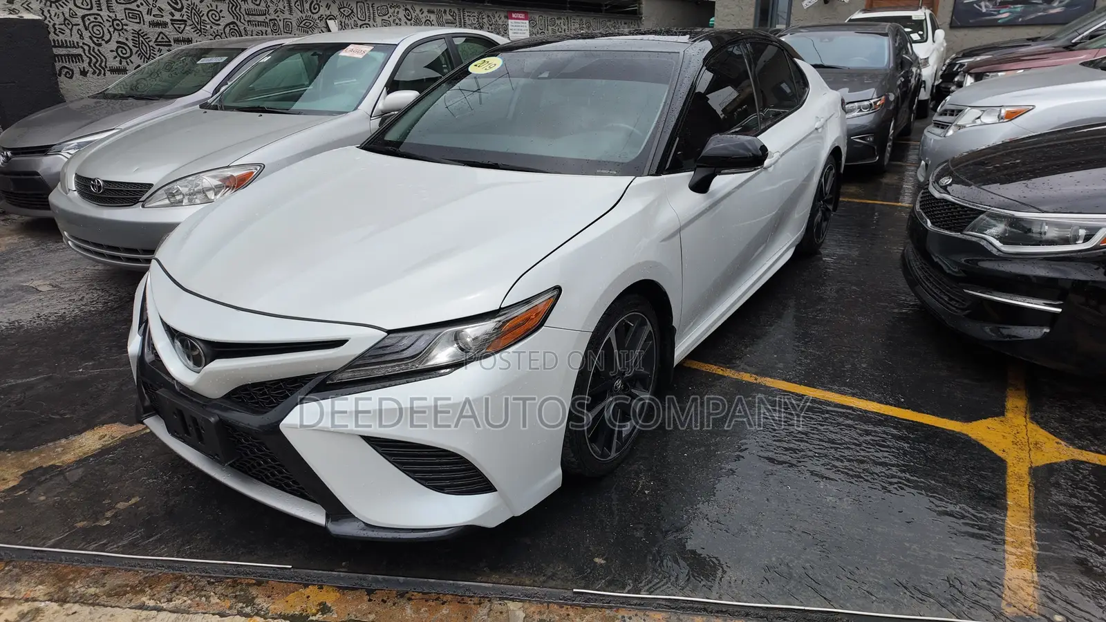 Toyota Camry XSE (2.5L 4cyl 8A) 2019 White