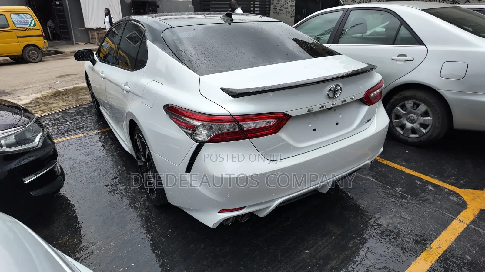 Toyota Camry XSE (2.5L 4cyl 8A) 2019 White