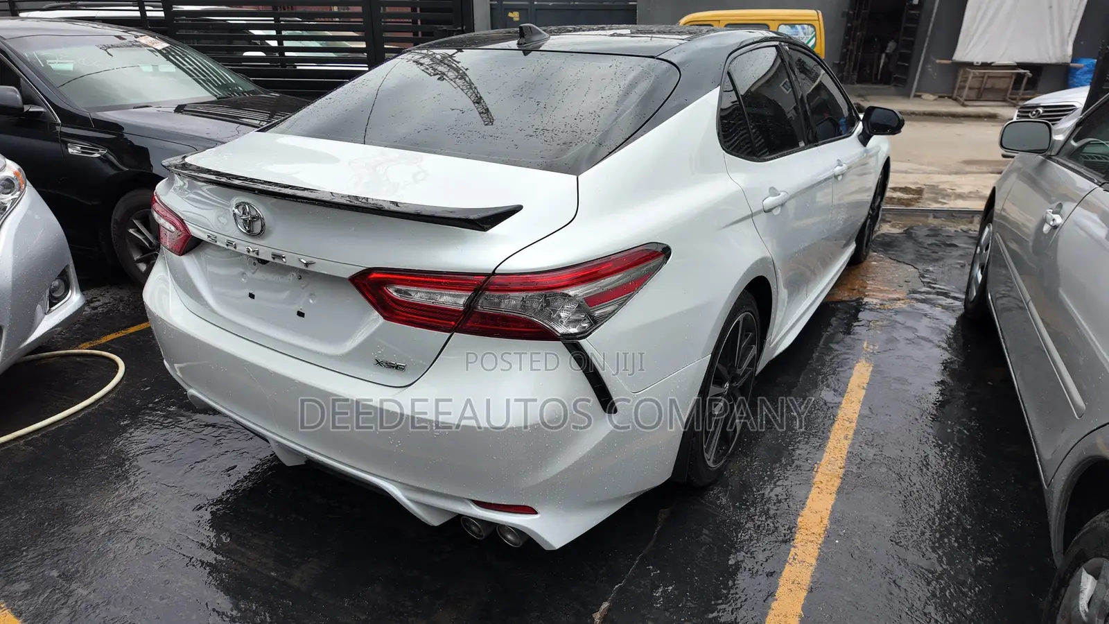 Toyota Camry XSE (2.5L 4cyl 8A) 2019 White