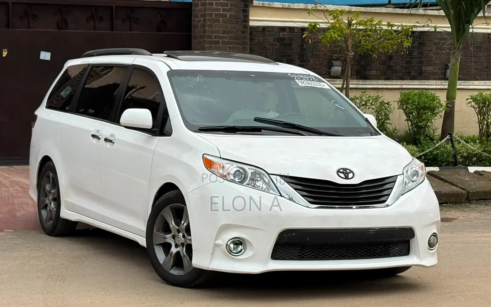 Toyota Sienna 2015 White