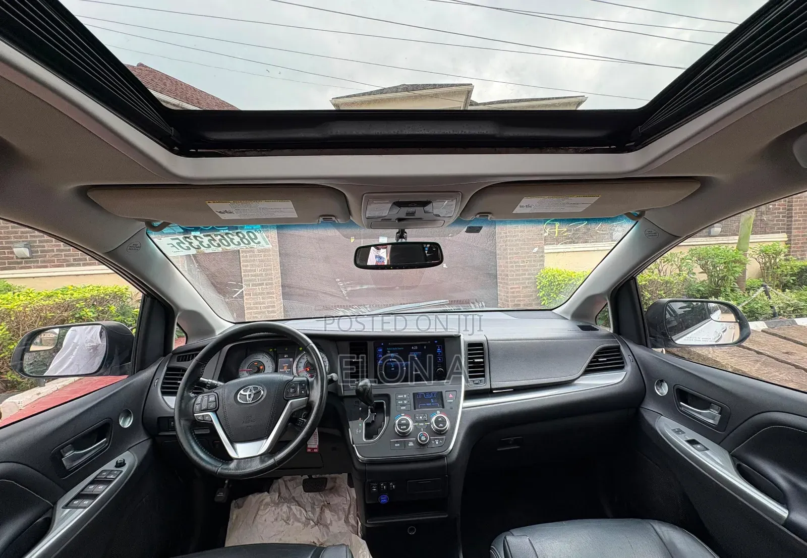 Toyota Sienna 2015 White