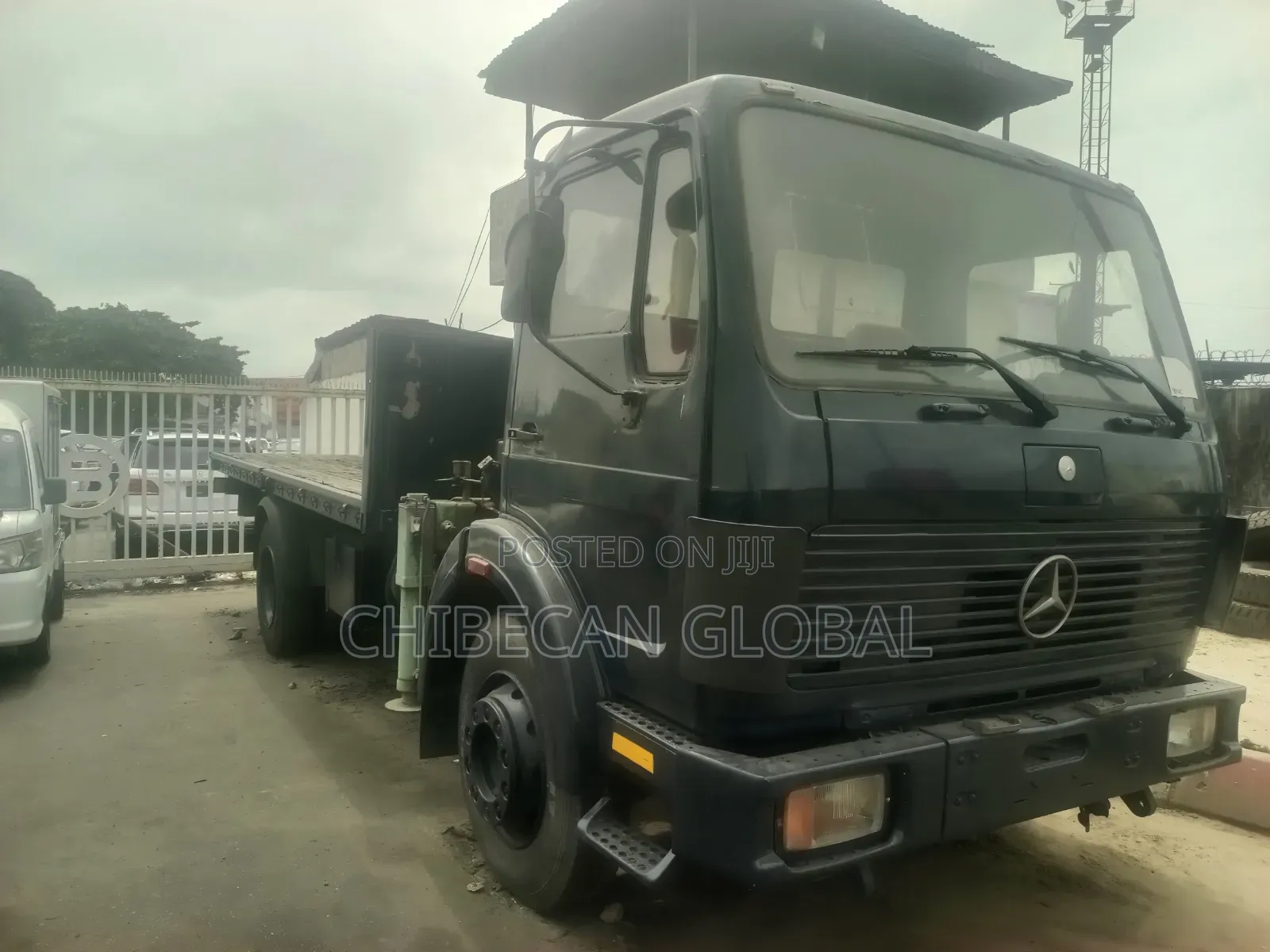 Mercedes Benz 1213 Truck With Hiab Crane (Foreign Used) 6 Tyres