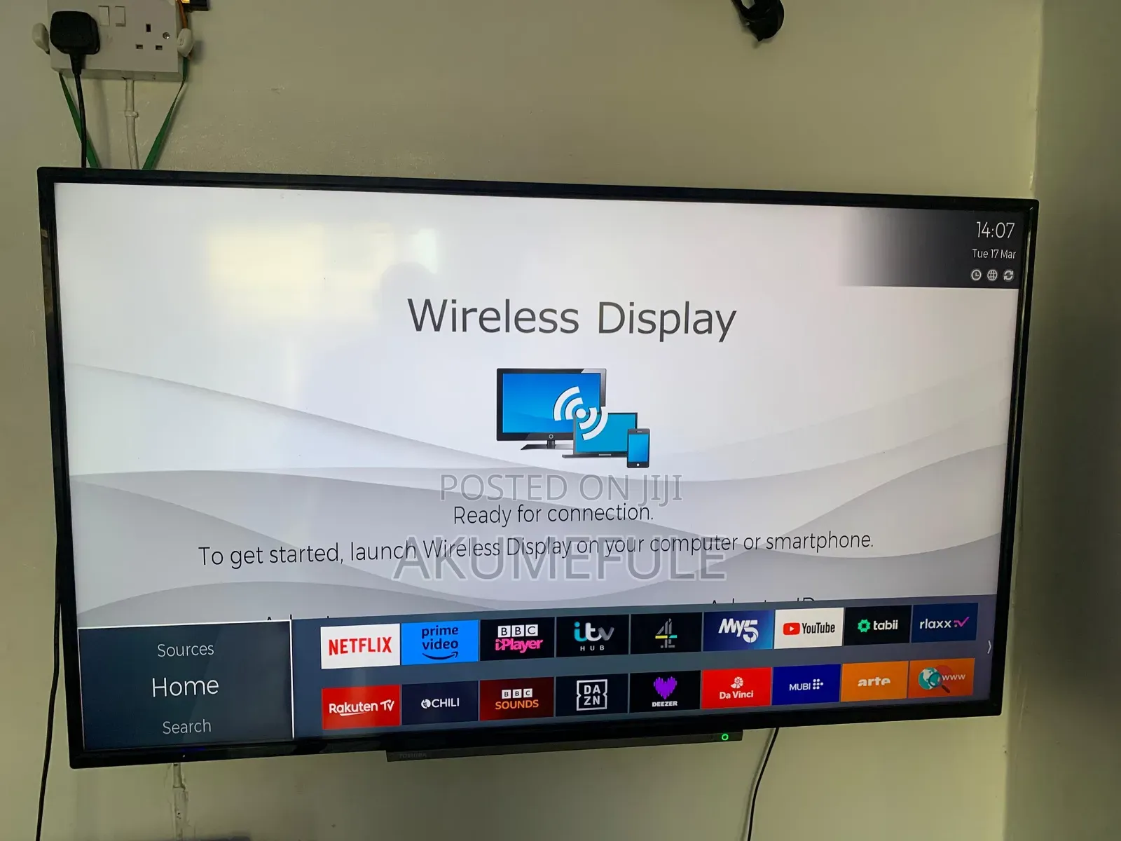 Toshiba Smart TV 50 Inches Display With Free Netflix Account