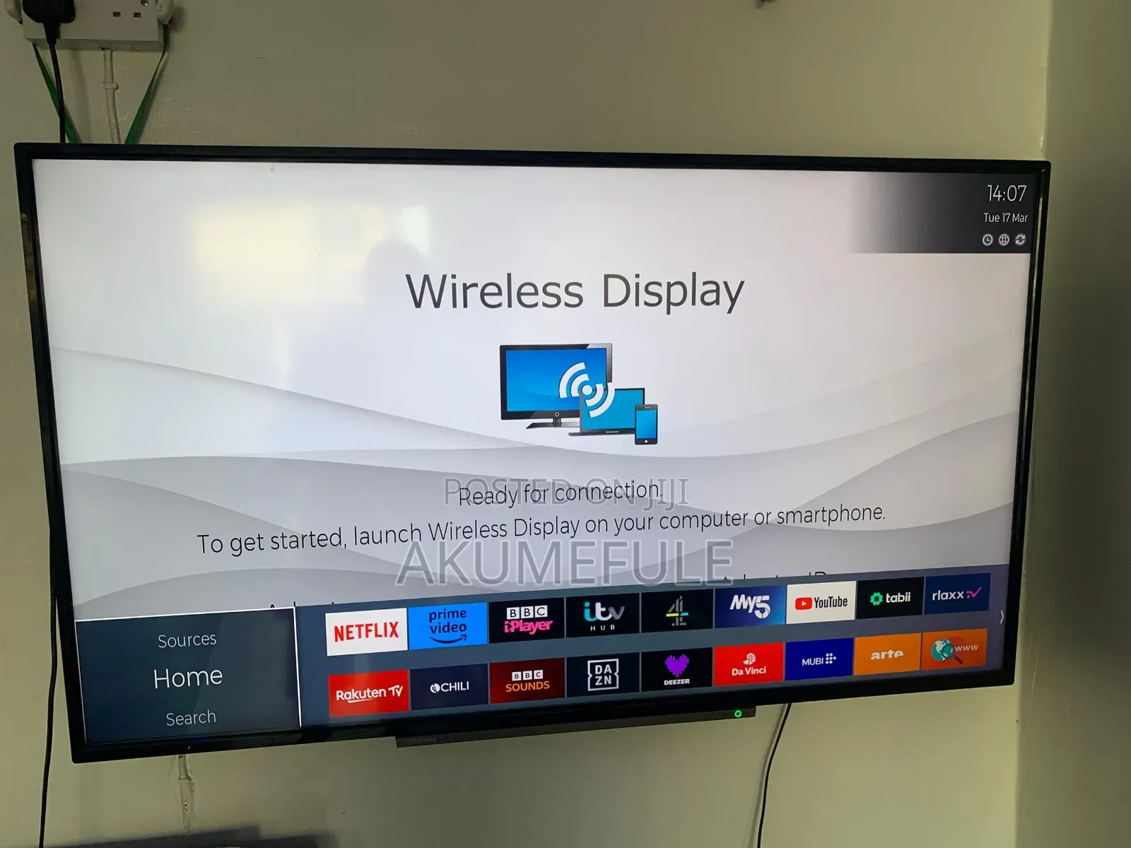 Toshiba Smart TV 50 Inches Display With Free Netflix Account