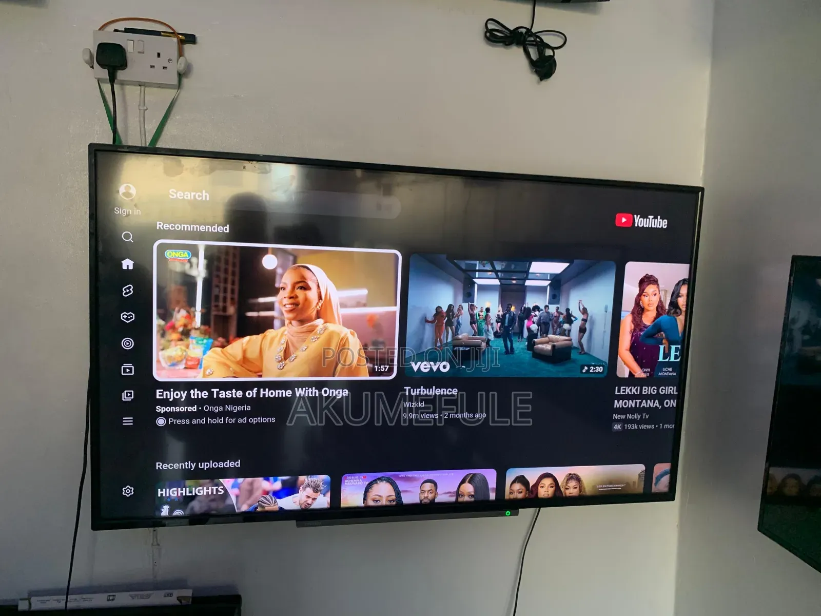 Toshiba Smart TV 50 Inches Display With Free Netflix Account