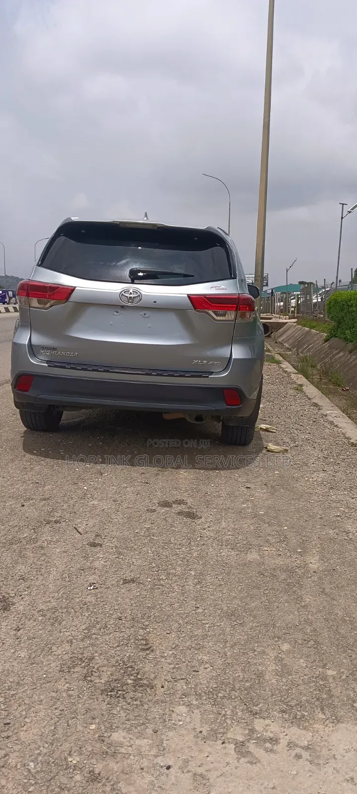 Toyota Highlander XLE 4dr SUV AWD (3.5L 6cyl 6A) 2014 Silver