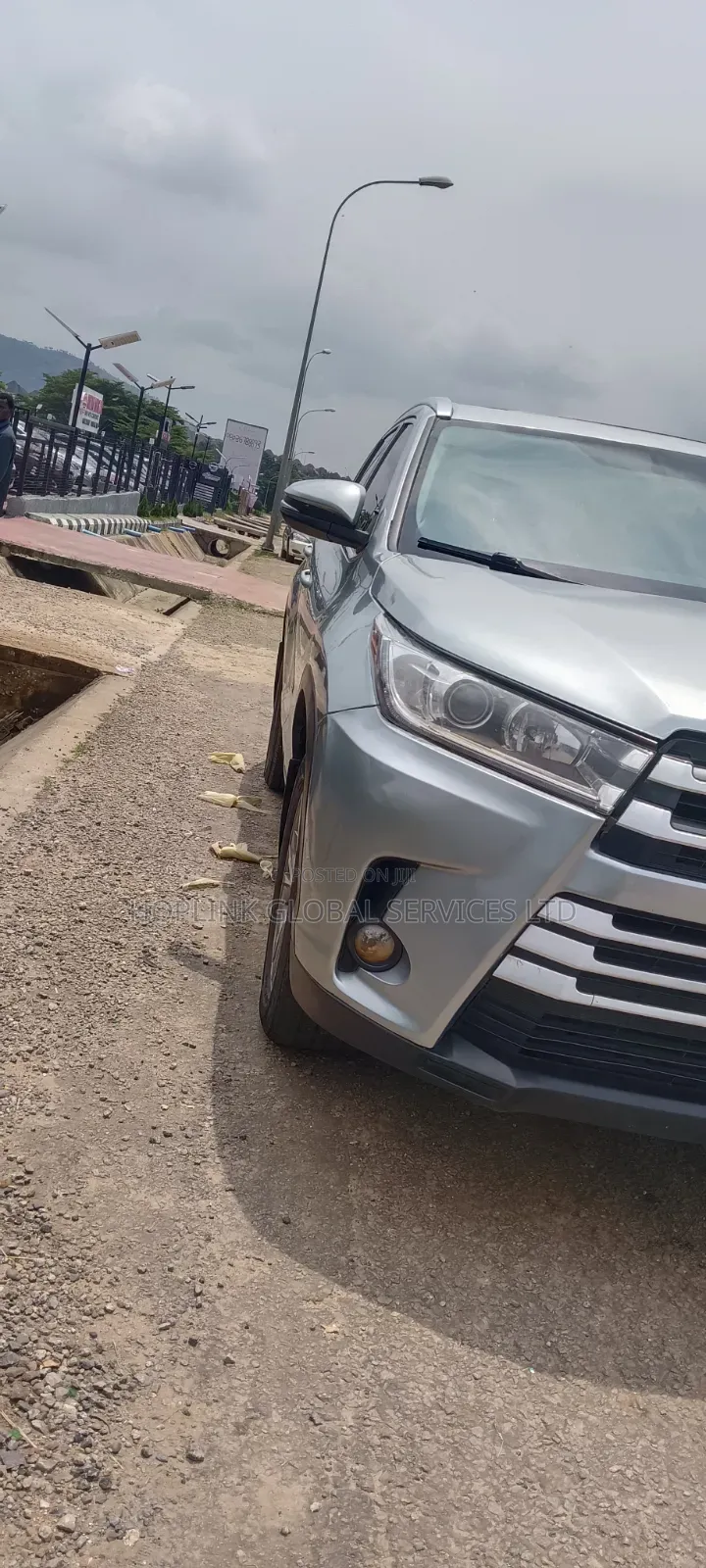 Toyota Highlander XLE 4dr SUV AWD (3.5L 6cyl 6A) 2014 Silver