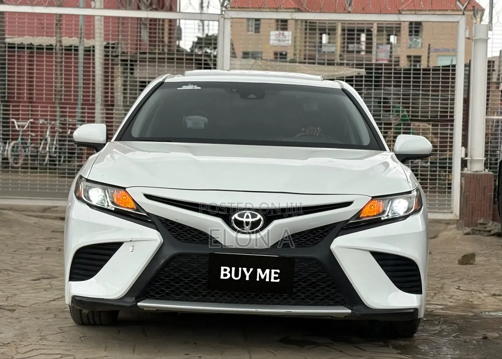 Toyota Camry 2018 White