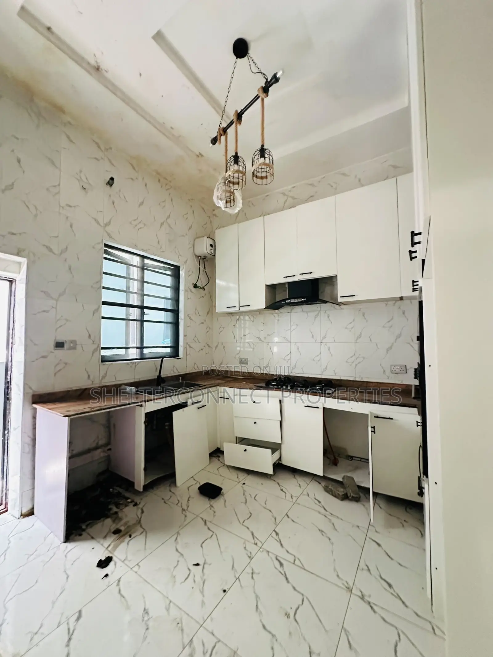 4bdrm Duplex in Ikota Gra for rent