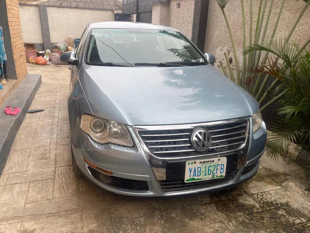 Volkswagen Passat 2008 Blue
