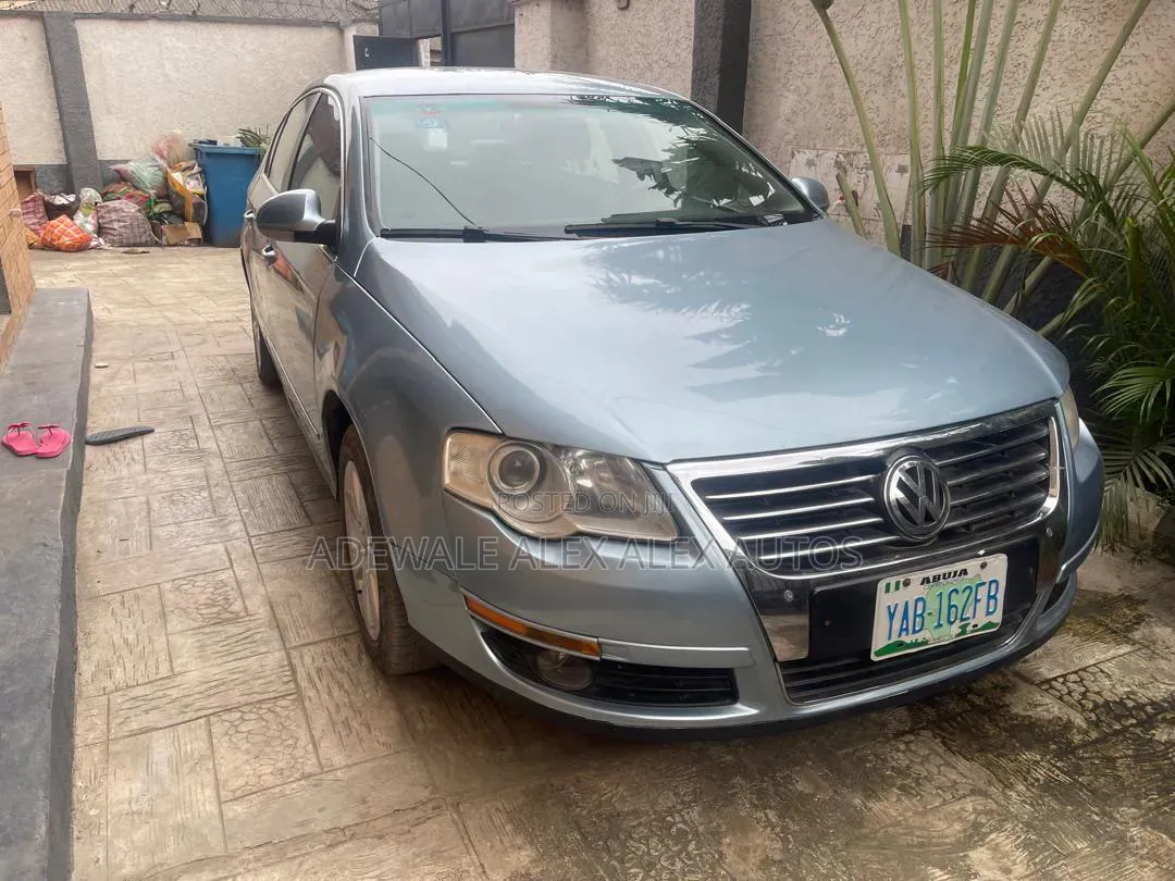 Volkswagen Passat 2008 Blue
