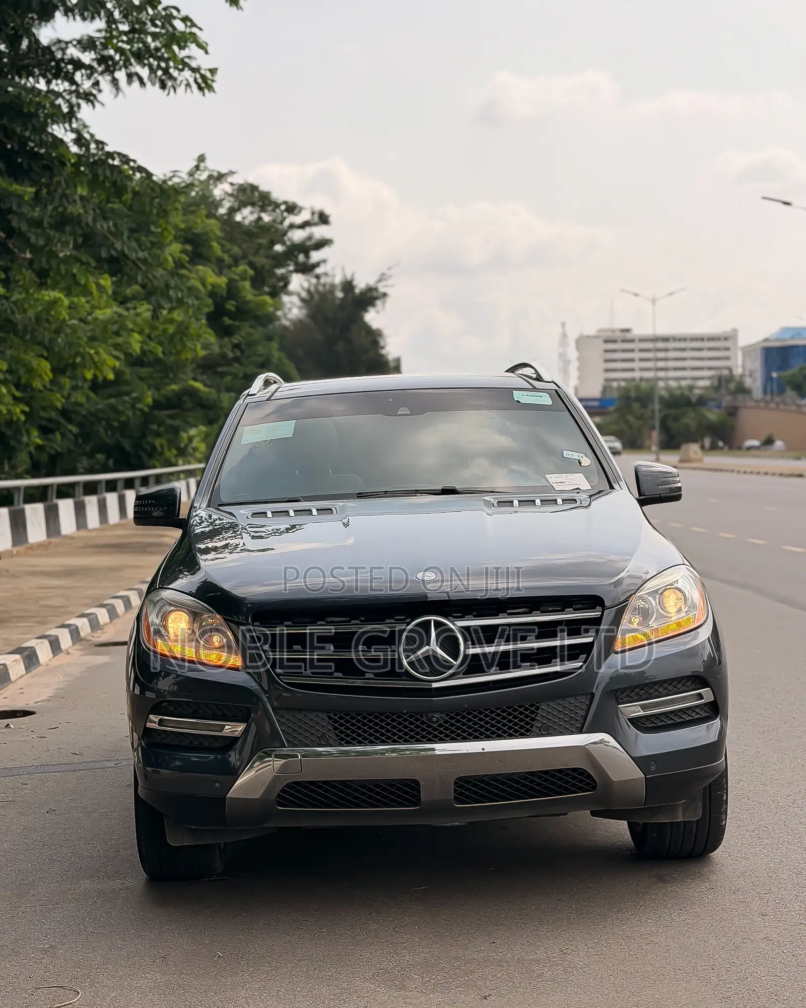 Mercedes-Benz M Class ML350 4MATIC 4dr SUV AWD (3.5L 6cyl 7A) 2014 Gray