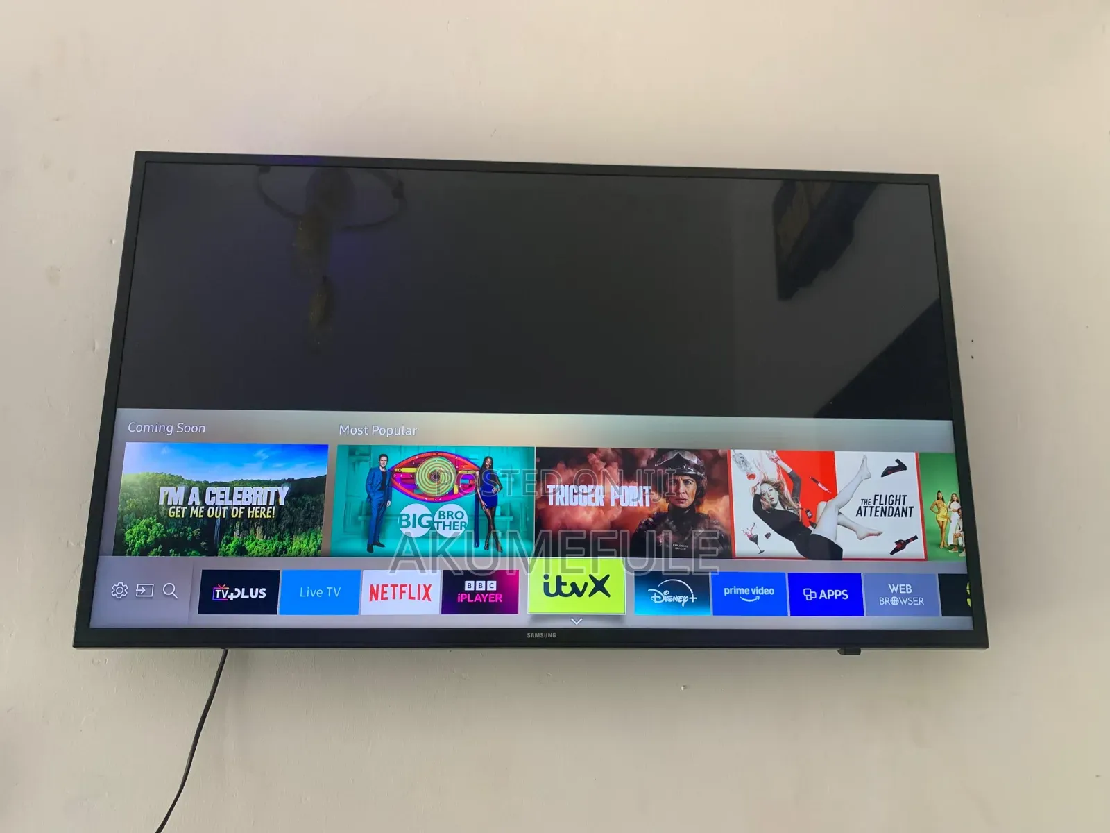 Samsung Smart TV 43 Inches Display With Free Netflix Account