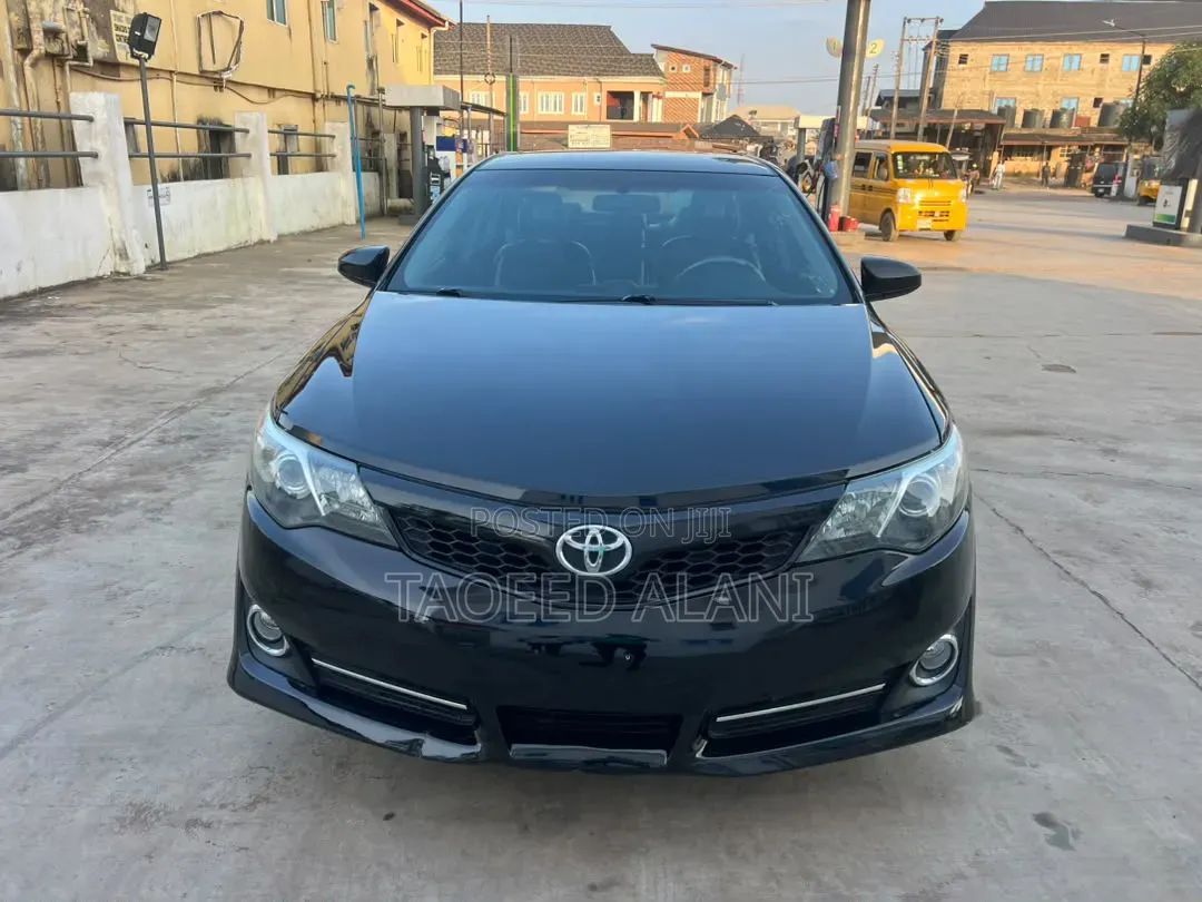 Toyota Camry 2014 Black