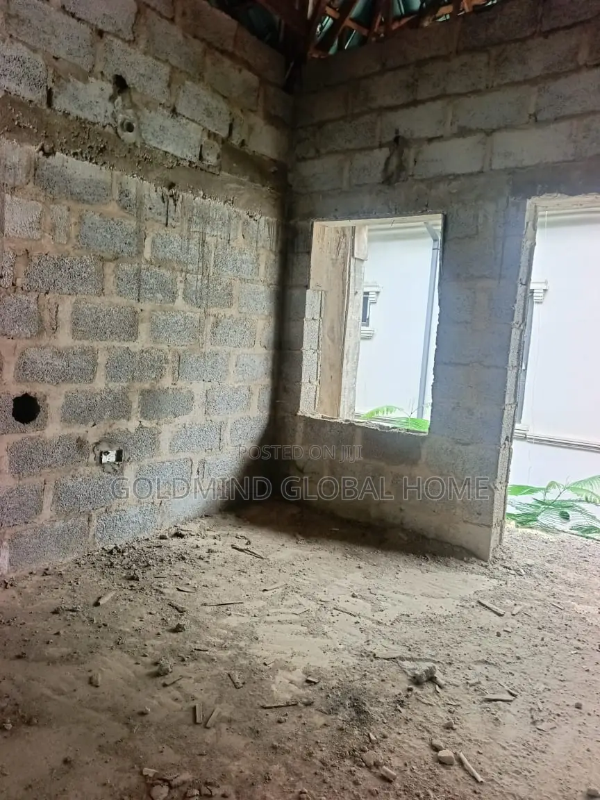 4bdrm Duplex in Palmville Estate, FHA for sale