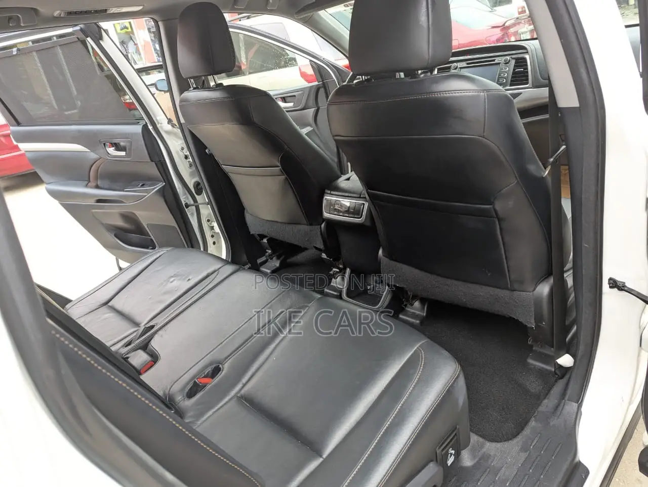 Toyota Highlander XLE 4dr SUV AWD (3.5L 6cyl 6A) 2015 White