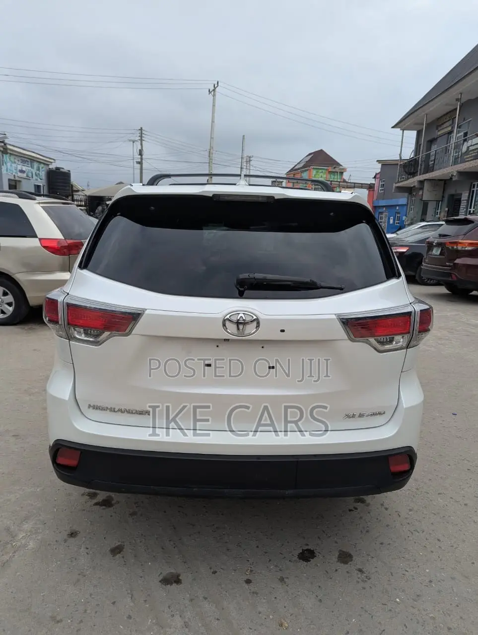 Toyota Highlander XLE 4dr SUV AWD (3.5L 6cyl 6A) 2015 White