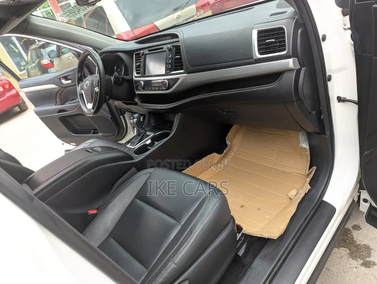 Toyota Highlander XLE 4dr SUV AWD (3.5L 6cyl 6A) 2015 White