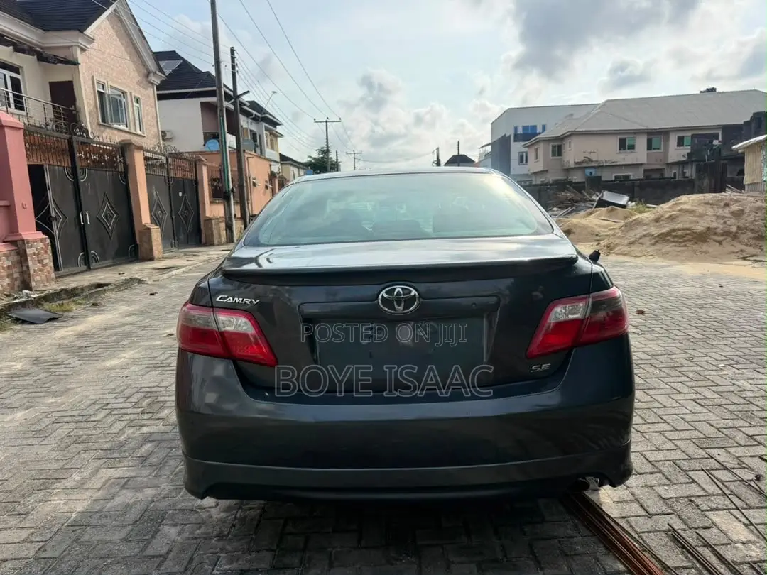Toyota Camry 2.4 SE 2008 Gray