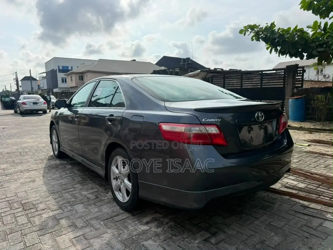 Toyota Camry 2.4 SE 2008 Gray