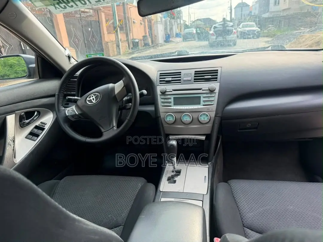Toyota Camry 2.4 SE 2008 Gray