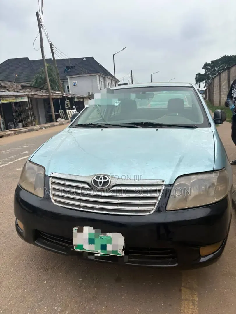 Toyota Corolla LE 2005 Blue