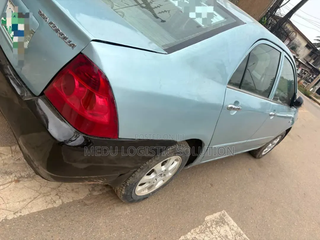 Toyota Corolla LE 2005 Blue