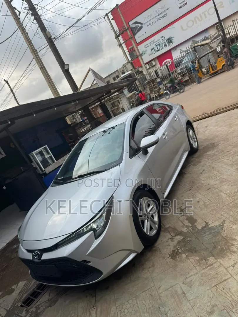 Toyota Corolla 2021 Silver