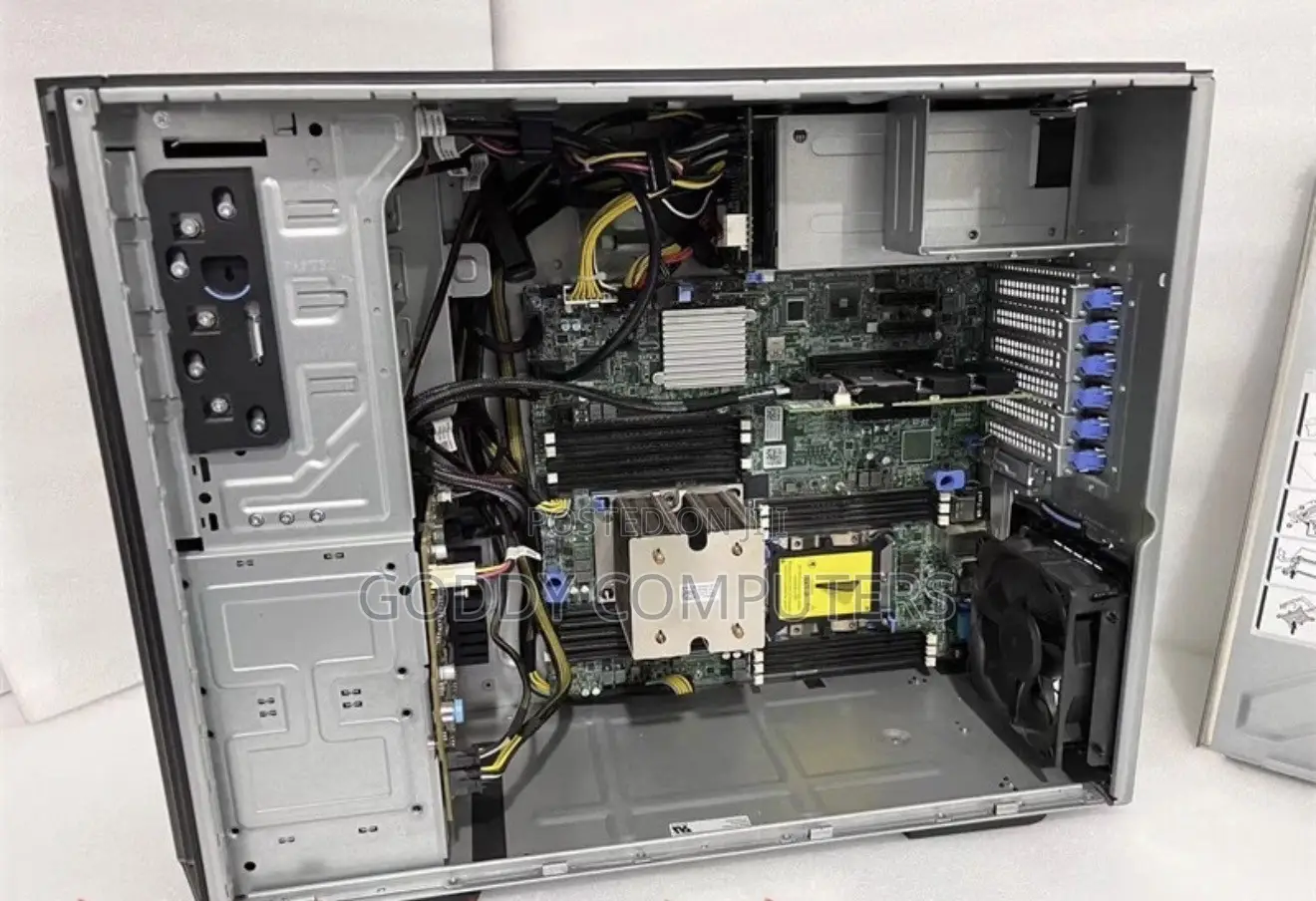 Server Dell PowerEdge T330 16GB Intel Xeon HDD 2T