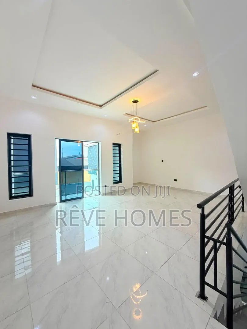 Furnished 4bdrm Duplex in Ogudu GRA for sale