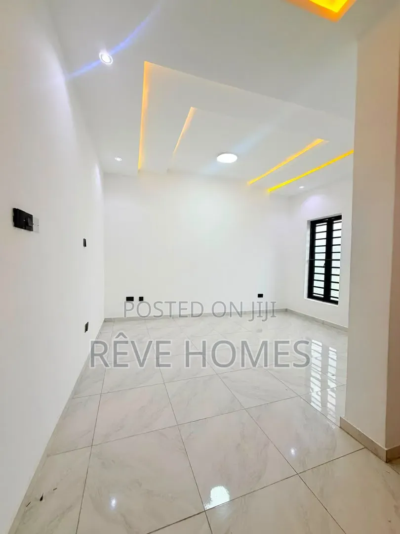 Furnished 4bdrm Duplex in Ogudu GRA for sale