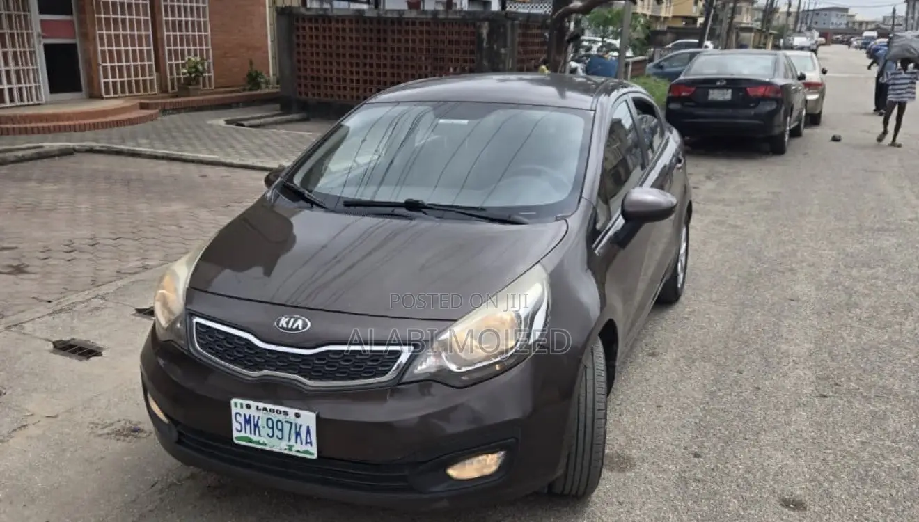 Kia Rio EX 4dr Hatchback (1.6L 4cyl 6A) 2013 Brown