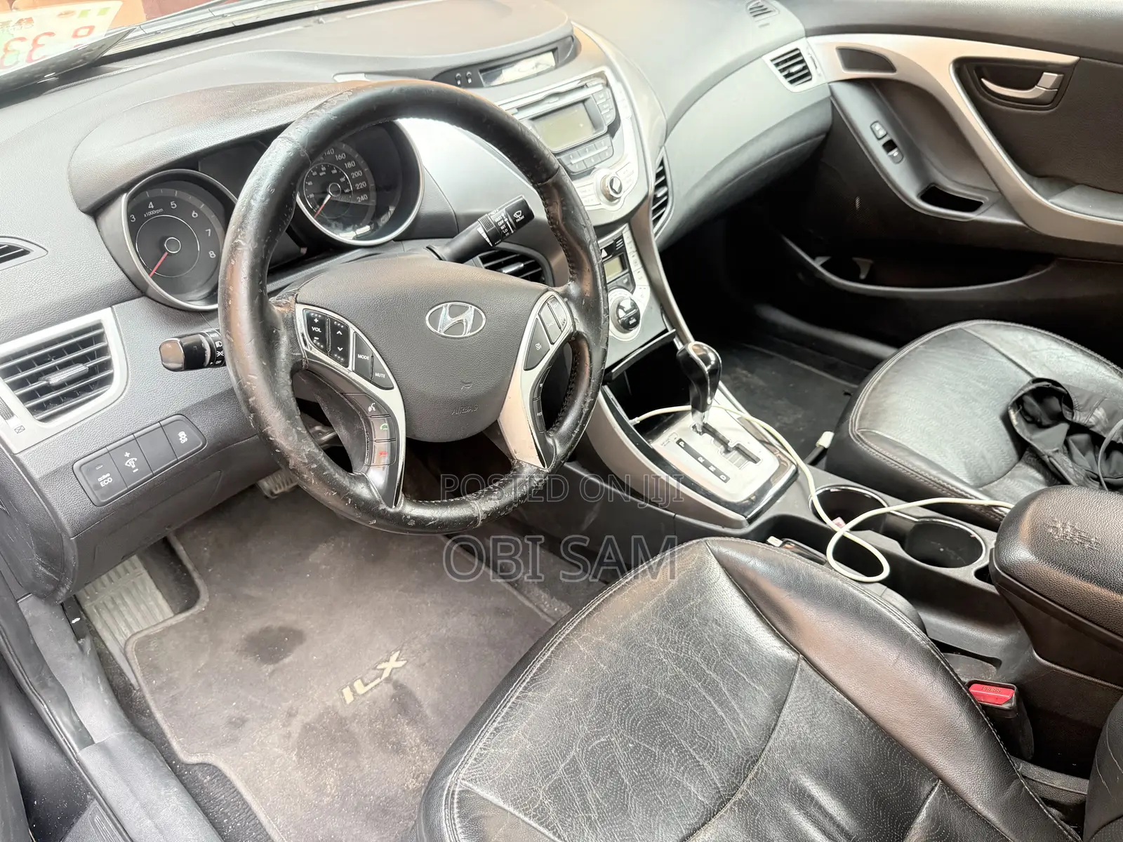Hyundai Elantra Limited Sedan FWD (1.8L 4cyl 6A) 2013 Black